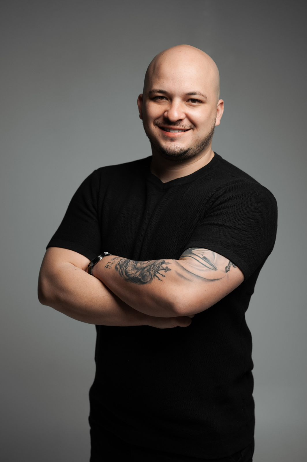 Cleverson Alves - Designer e Treinador em Marketing